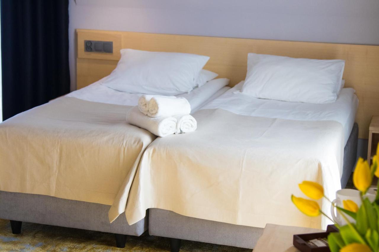 Amber Port Otel Darlowko Dış mekan fotoğraf