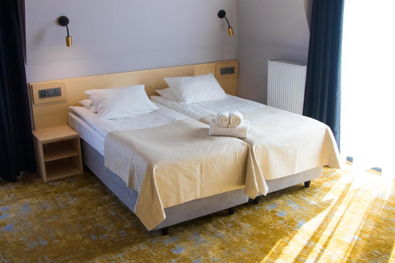 Amber Port Otel Darlowko Dış mekan fotoğraf