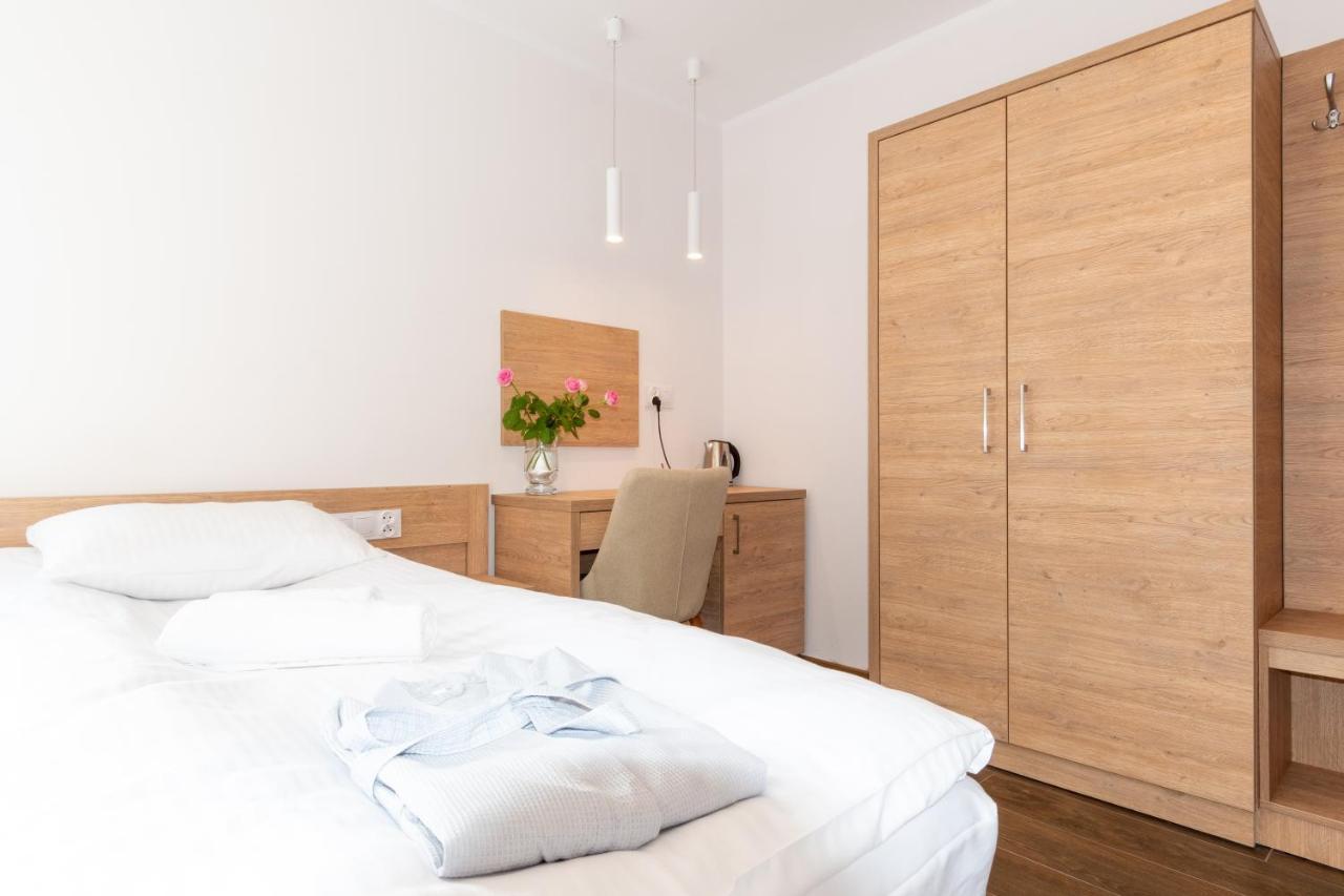 Amber Port Otel Darlowko Dış mekan fotoğraf