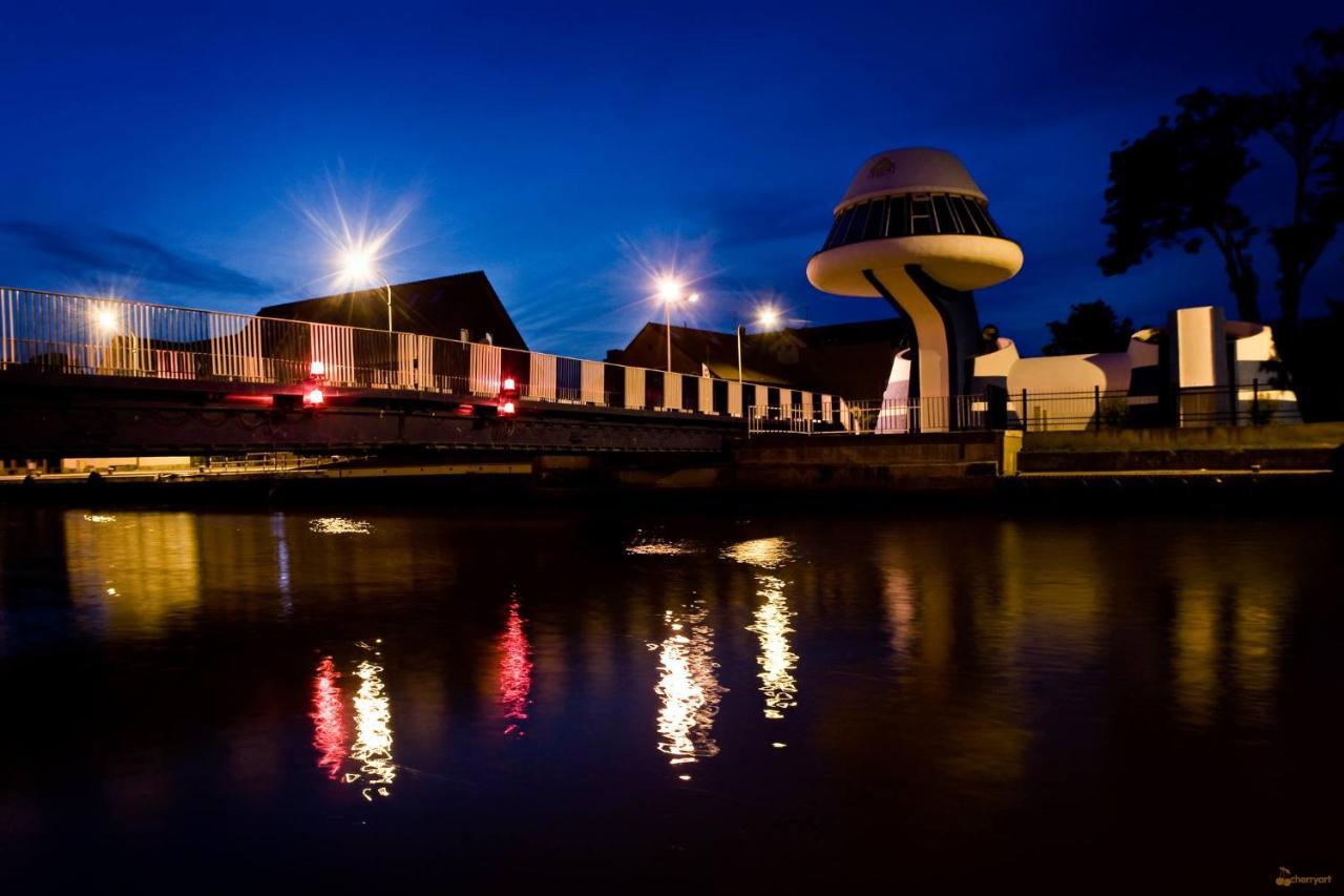 Amber Port Otel Darlowko Dış mekan fotoğraf